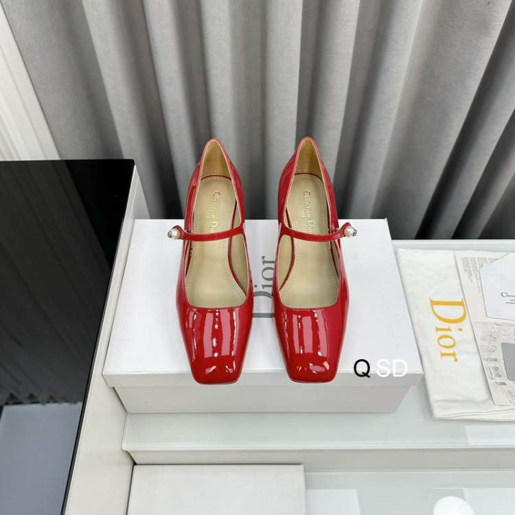 Picture of Dior Shoes _SKUDiorsz35-403CSD12023720